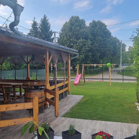 Holiday Home Baotic Velika Mlaka Εξωτερικό φωτογραφία