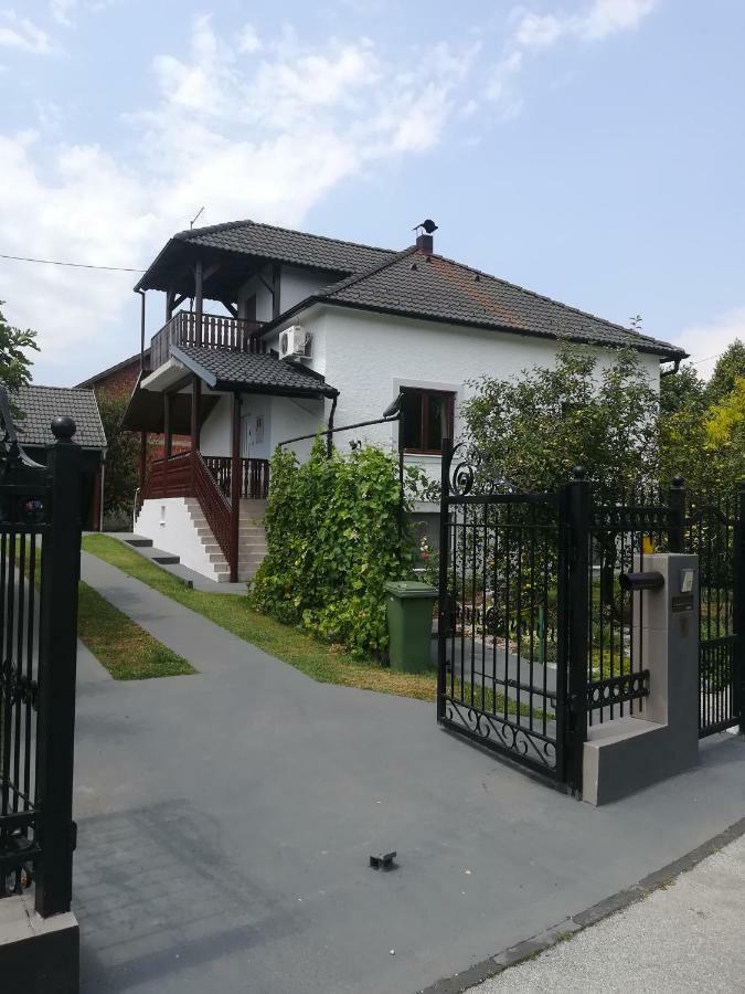 Holiday Home Baotic Velika Mlaka Εξωτερικό φωτογραφία